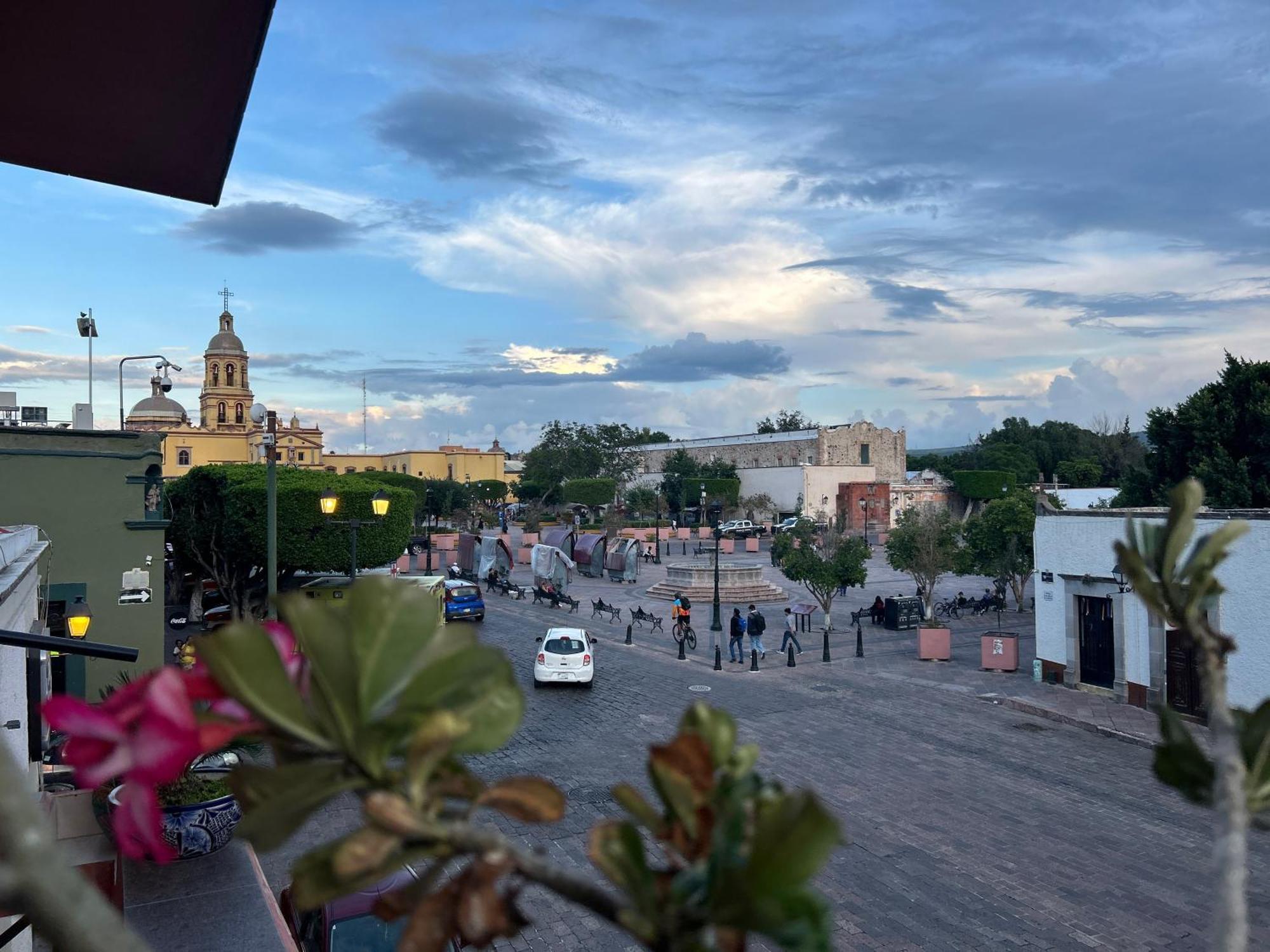 Hotel Lolita & Enri, La Mejor Ubicacion Y Vista En El Centro De Querétaro Extérieur photo